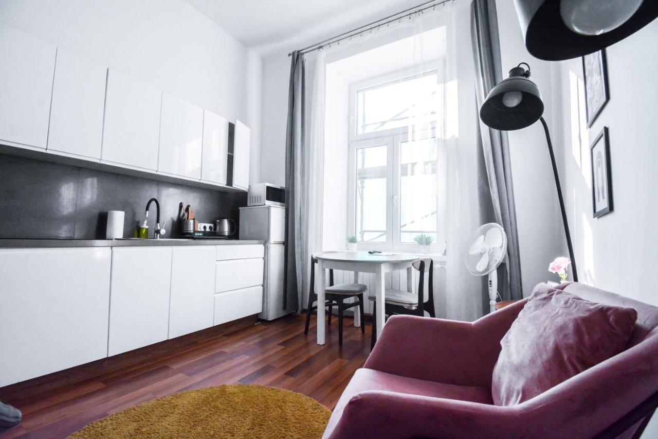 Lion Apartments - Laba Краков Экстерьер фото