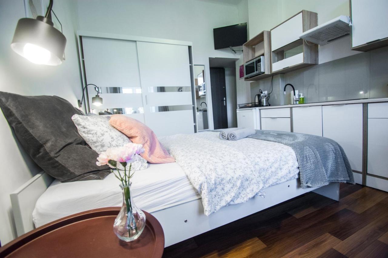 Lion Apartments - Laba Краков Экстерьер фото
